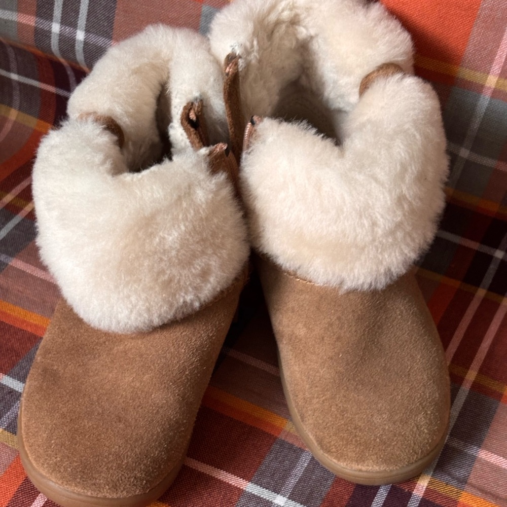 UGG Cozy Brown Kids Boots